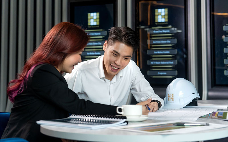 ESG Senior Executive