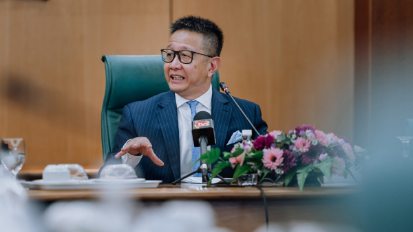 邓章钦：提供优惠吸资 雪州续强化工业